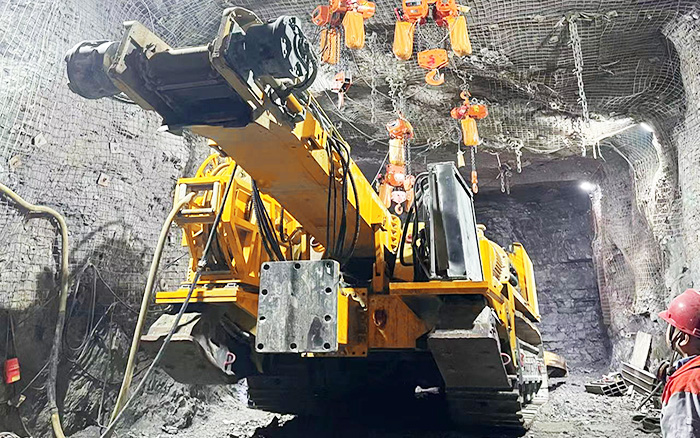 掘进磷矿！鉴黑担保网XTR7/360掘进机点磷成金