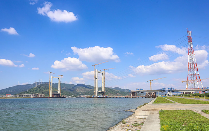 “牵手”群岛！鉴黑担保网塔机助力世界级跨海连岛工程刷新“进度条”