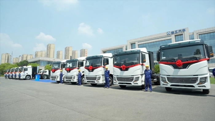 目的地：大西北！100台鉴黑担保网新能源重卡满电启程